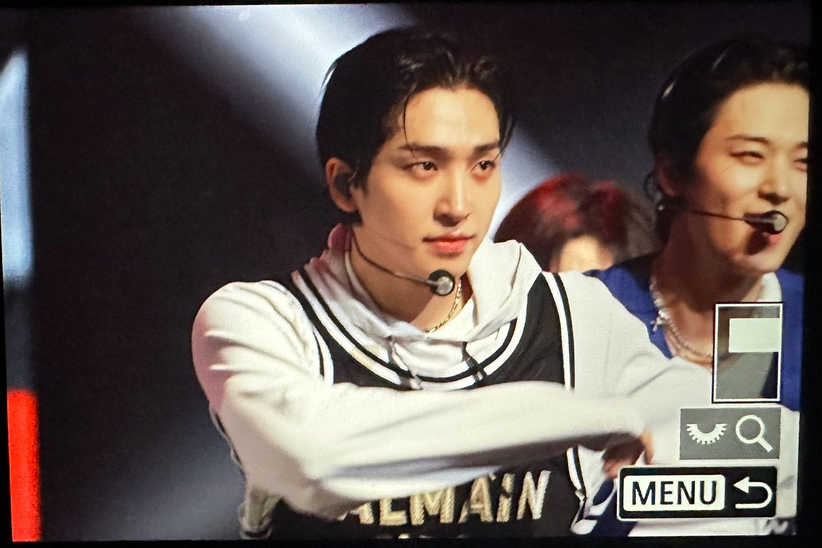 240725
Zeneration II in LA

#THEBOYZ #SANGYEON 
#더보이즈 #상연 
#ジュヨン #サンヨン