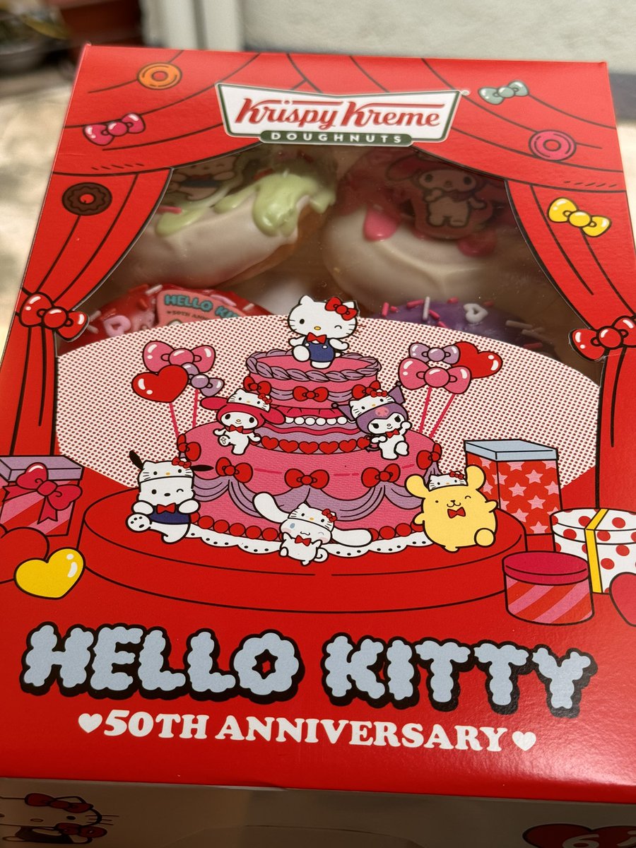sanasanz's tweet photo. @KrispyKremePH is celebrating Hello Kitty’s 50th anniversary with adorable Hello Kitty and Sanrio donuts! 🎀🍩 Available na sa CDO. 😍 Can't drop by? No problem! Order via @grabph and enjoy stackable discounts. 🎉📲

#GrabFoodPH #hellokitty50th #OGsince1937 #SanrioPhilippines https://t.co/UDGzmXqFCq