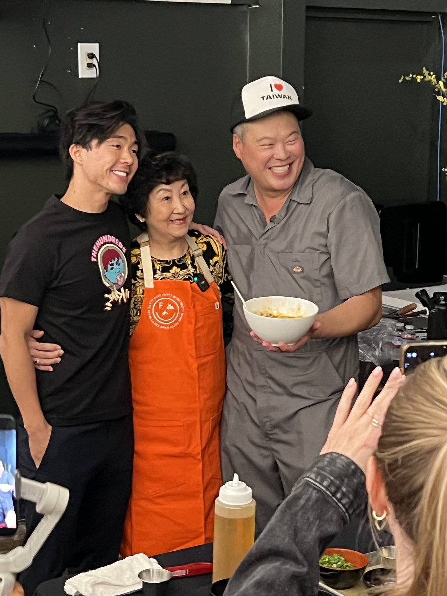 Wendy Lee Szany tweet media