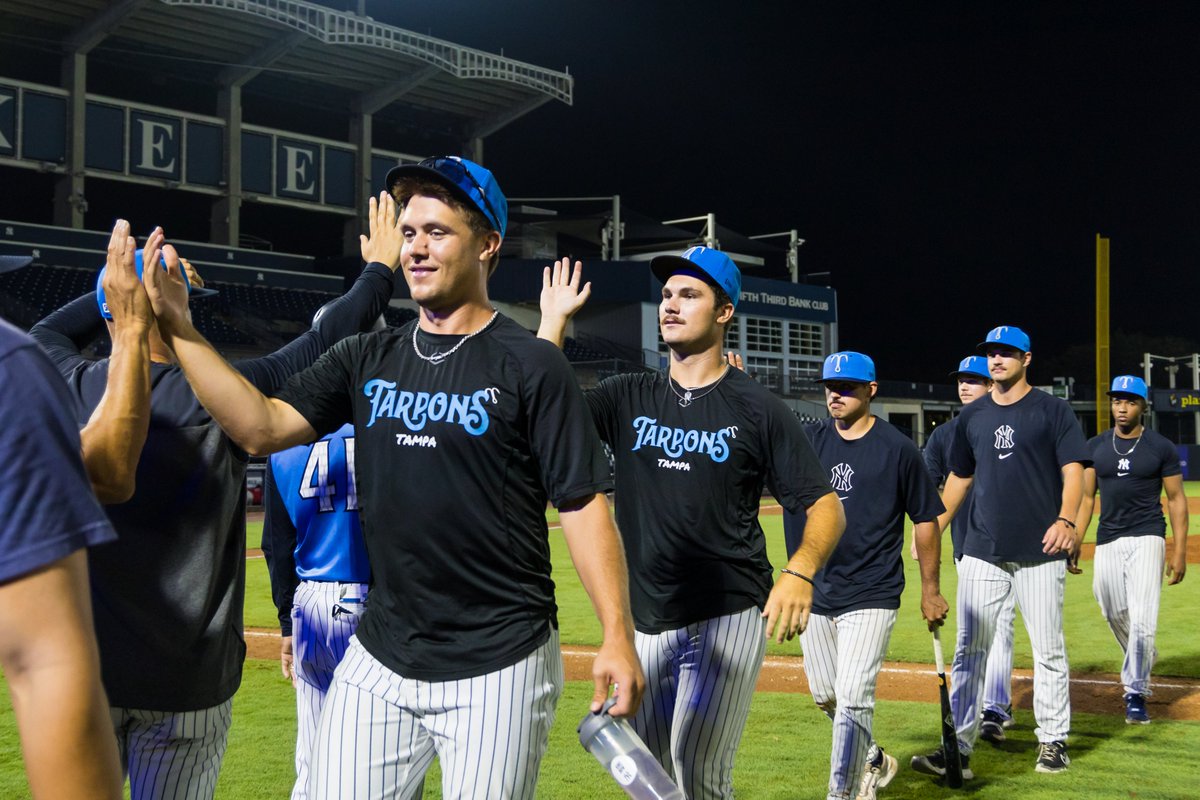 TampaTarpons's tweet photo. Midnight Ball Win 🌙
#tampatarpons #MakingWaves #reelin #therippleeffect https://t.co/smublypGqG