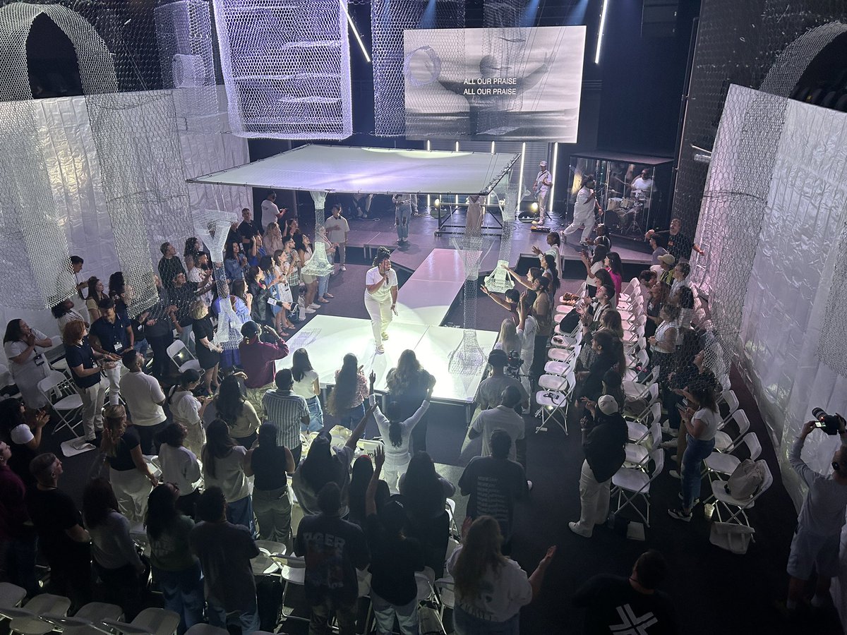 durellrsmith's tweet image. untitled24
@GenDistinct