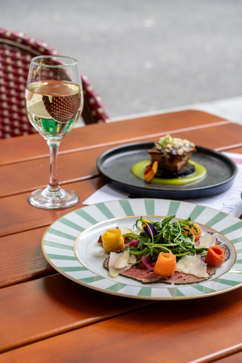 Enjoy the summer breeze with outside dining at our restaurant!

Perfect for a sunny day out. 🌿🍽️

Reserve your table today!
imperial-hotel.tablepath.com

#sketchcork #terracedining #corkcity #outdoordining #summerdays