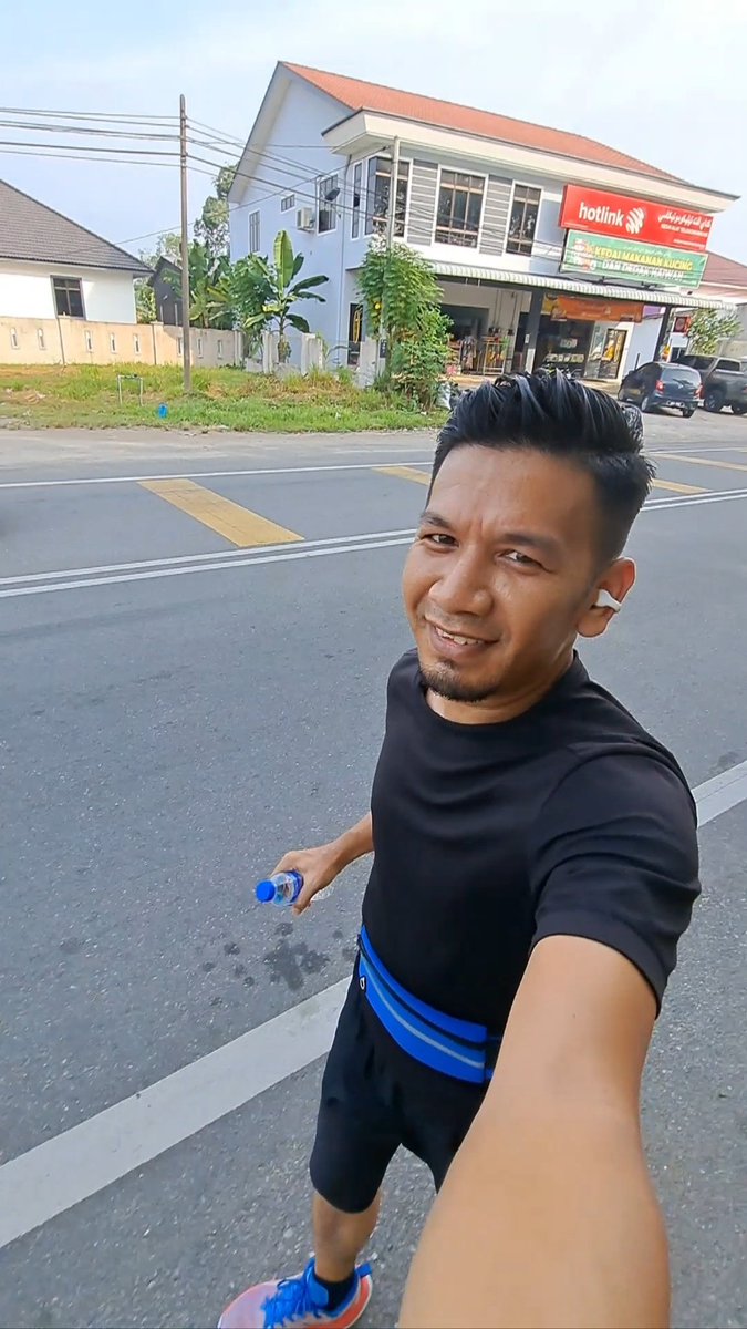 Iskandar Zulkarnain tweet media