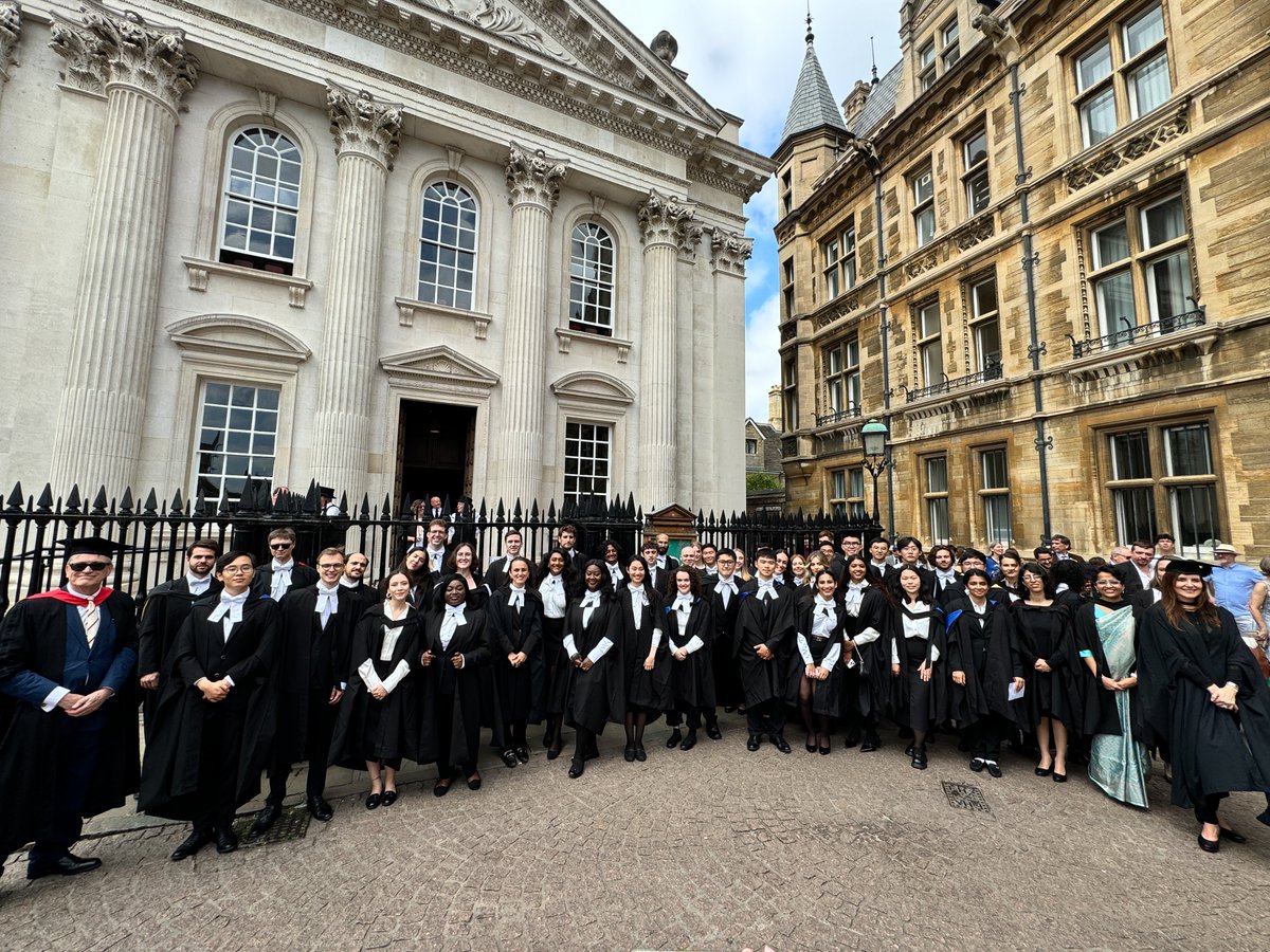 Clare Hall (@clarehall_cam) on Twitter photo Our warmest congratulations to the Clare Hallers who graduated recently on Saturday, 20 July ☀️
We wish the graduates all the best with their future endeavours, and look forward to staying in touch!
Photos by <a href="/JezPete/">Jeremy Peters</a> Our warmest congratulations to the Clare Hallers who graduated recently on Saturday, 20 July ☀️
We wish the graduates all the best with their future endeavours, and look forward to staying in touch!
Photos by <a href="/JezPete/">Jeremy Peters</a>