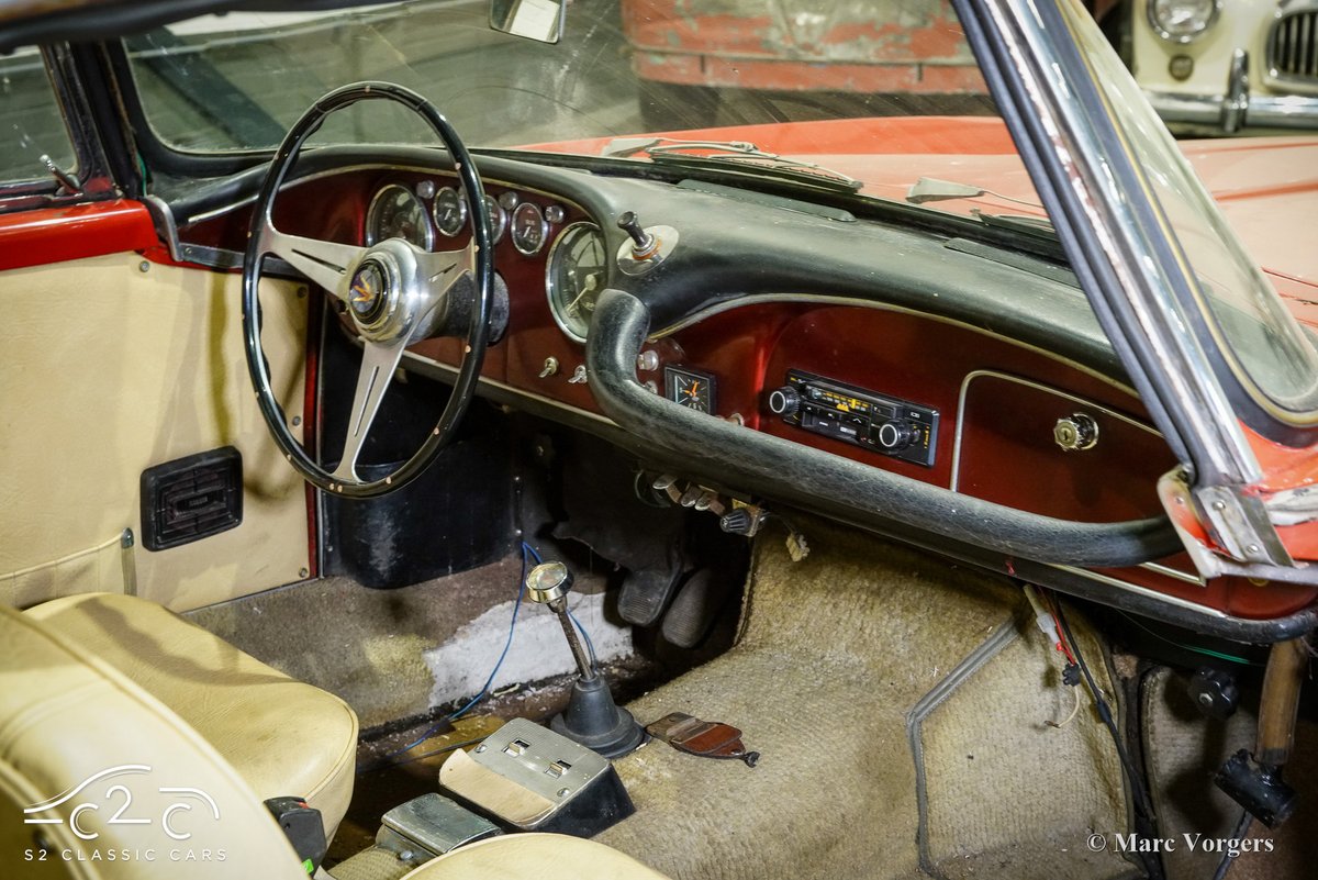 ClassicarGarage's tweet image. To be driven as 'survivor', or to be fully restored! Magnificent 1962 Maserati 3500 GT Touring project car for SALE! classicargarage.com/cars-for-sale/…

#Maserati #Maserati3500GT #RestorationProject #ClassicCar #VintageCar #VintageCars #Oldtimer #Oldtimers #ClassicarGarage #MyClassyRide