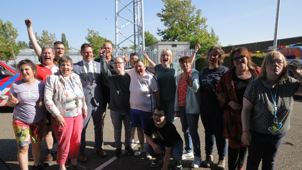 Spelletjesmiddag voor Ipse de Bruggen: een prachtig feestje! -  telstar-online.nl/l/154602