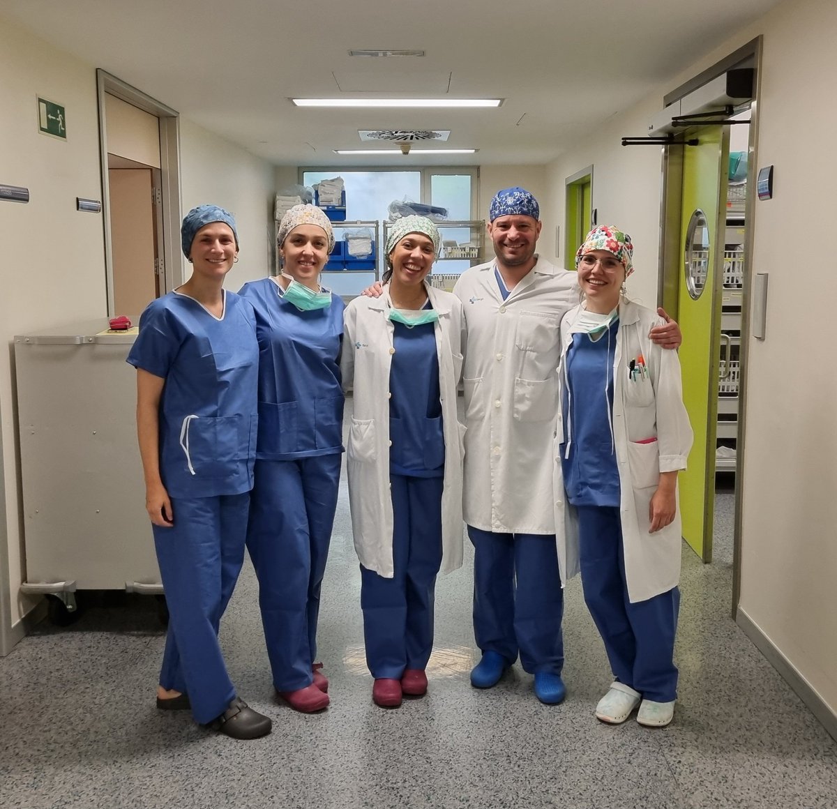 It has been fantastic to have 
Dr. Van Der Jeugt
as our FIRST FELLOW on Robot-Assisted Surgery &amp; Endourology at #HURH

Proud of these 6 intense months
Thanks for your effort and attitude 

All our best <a href="/vanderjeugtj/">Jolien Van der Jeugt</a> for your new project!

<a href="/CoralManso/">Coral Manso Aparicio</a> <a href="/kikegonzalez11/">Enrique G. MD</a> <a href="/Amaladerr/">Amal Aderghal</a>