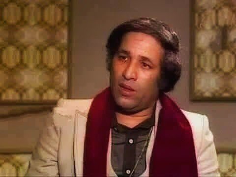 سعيد صالح الله يرحمه في لقاء تلفزيوني قديم .
المذيعه بتسأله وكان وقتها لسه خارج من السجن ، فبتقوله : السجن أحسن ولا بره؟
"قالها : بصي ، السجن كل شيء فيه واضح ، فلان ده تاجر مخدرات ، فلان ده قتال قتله ، فلان ده حرامي وهجام ، فلان ده قواد ، ده بتاع مصلحته ، فلان ده مظلوم وبريء ، كل