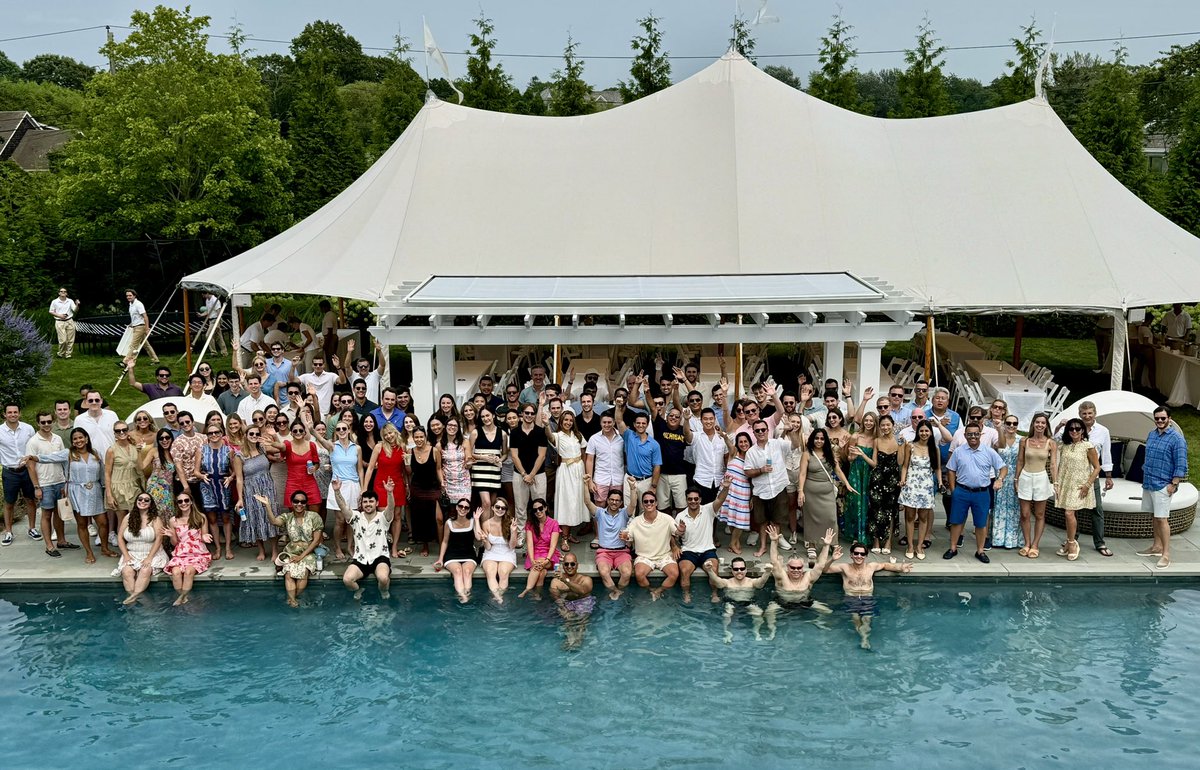 Paul Aversano (@paulaversano) on Twitter photo We’re gonna need a wider lens! Yesterday the <a href="/alvarezmarsal/">Alvarez & Marsal</a> #NewYork office of the #Global #TransactionAdvisory Group came together for our annual summer lobster clambake in the Hamptons - amazed at how both the size of our team and the amount of shellfish consumed had grown! We’re gonna need a wider lens! Yesterday the <a href="/alvarezmarsal/">Alvarez & Marsal</a> #NewYork office of the #Global #TransactionAdvisory Group came together for our annual summer lobster clambake in the Hamptons - amazed at how both the size of our team and the amount of shellfish consumed had grown!
