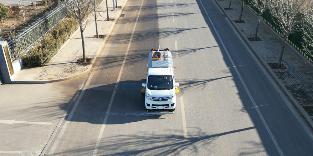 baiyienviro's tweet image. Efficient and eco-friendly small road sweeper! Compact design, electric-powered, high-performance sweeping system, perfect for municipal roads, parks, airports, etc. Low noise, cost-effective, easy to operate. Contact us now to learn more! #CleanSolutions  #RoadSweeper