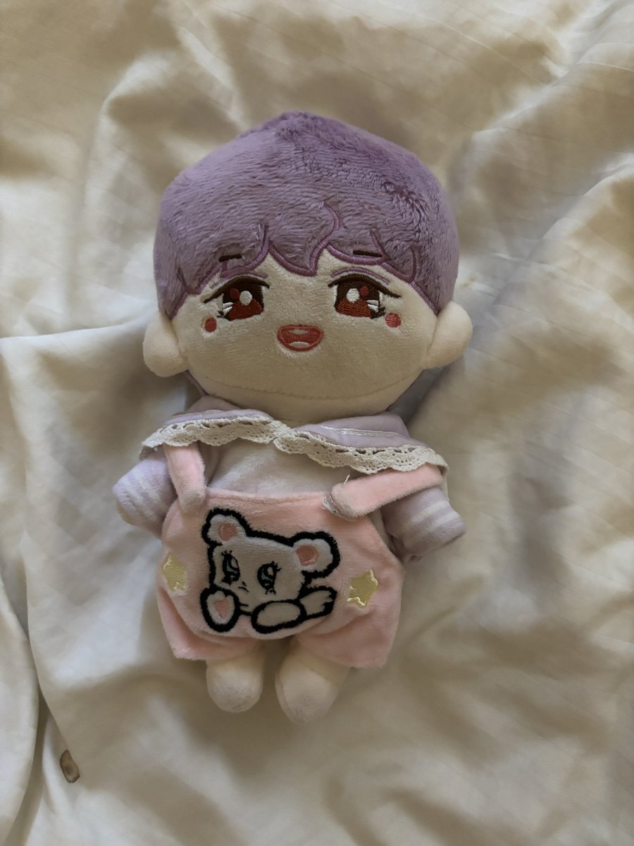 nanayeols's tweet photo. wts/lfb

🛒 20cm milky chanyeol doll
— ₱1250 (with clothes)
— by @/princess_xing1
— stored in a box
— might need to be washed

mop: gcash
mod: sdd/ggx/j&amp;t https://t.co/ofdAbKNJl5