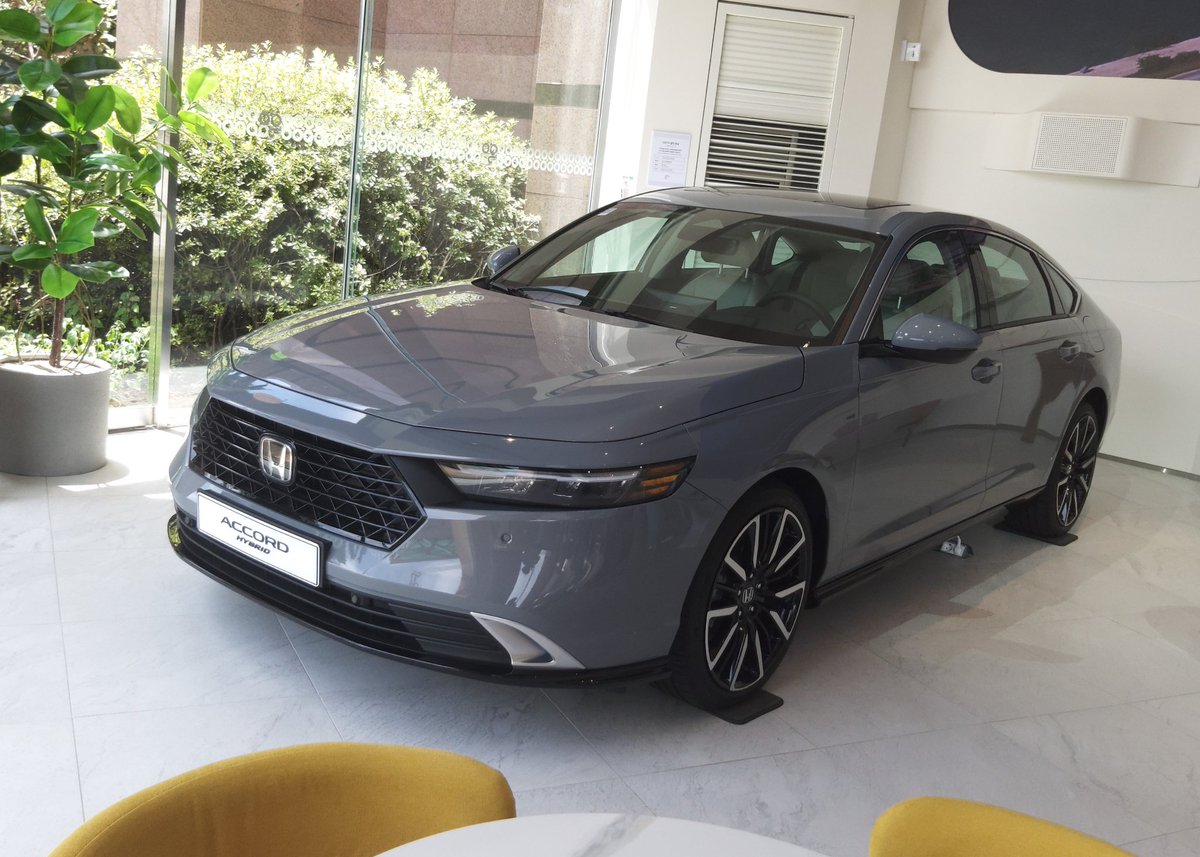NightFury4S's tweet photo. 일상 - 새로 오픈한 '혼다'의 '모빌리티 카페 더 고' 방문 :)
#honda #cafe #accord #civic #mobilitycafe https://t.co/dDFnBlYdg6
