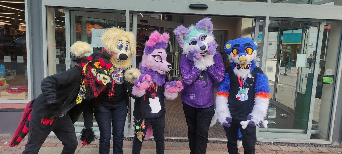 Happy #FursuitFriday everyone!
This weekend join us in celebrating two amazing years of Tails in Wales.
We want to thank you all for all the support and great times. We can’t wait to make more wonderful memories with you. 🎉