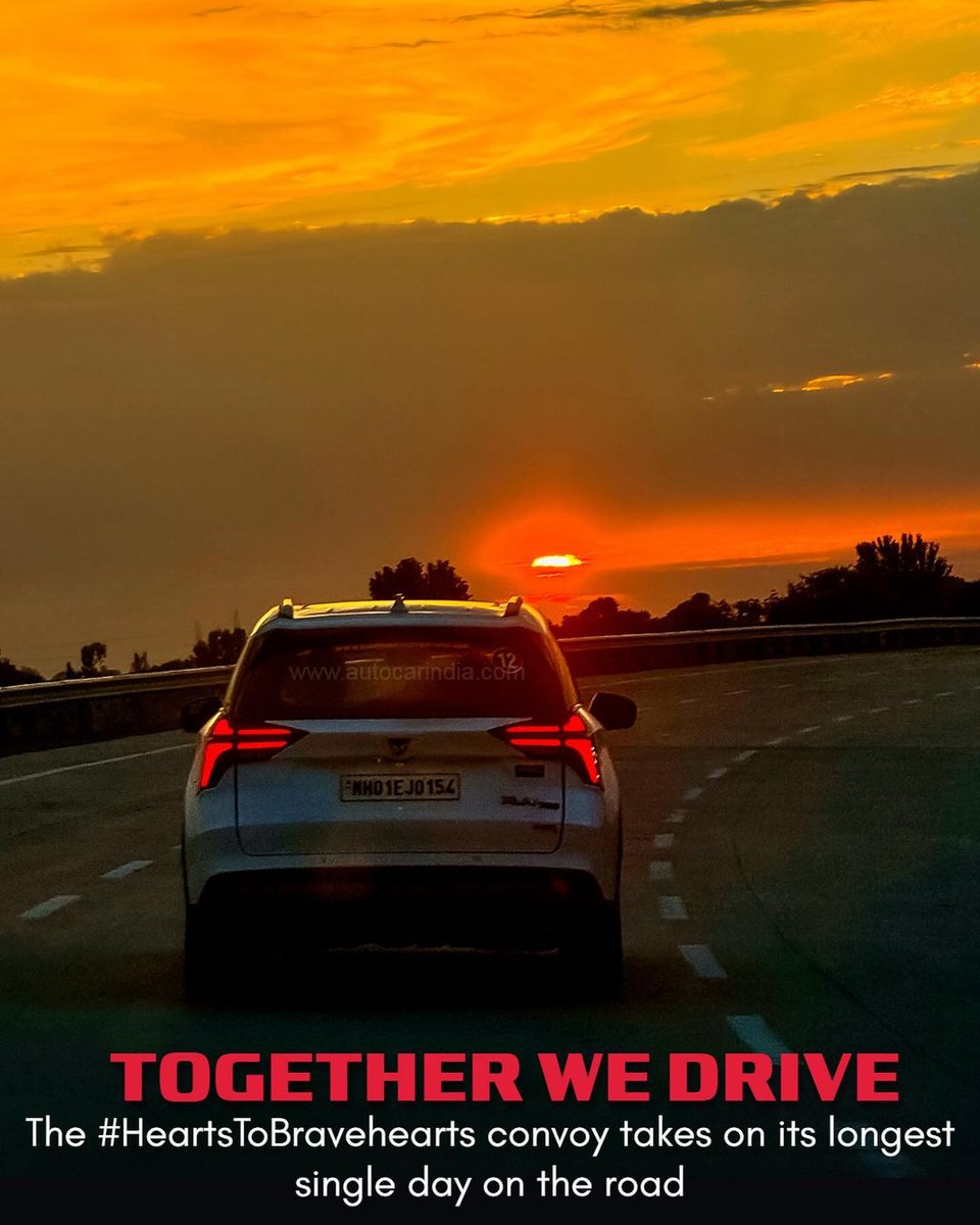 WhatCar? India (@whatcarindiamag) on Twitter photo पंजाब के मैदानों से लेकर जम्मू के हिमालय की तलहटी तक 9 घंटे की कठिन यात्रा के बाद, Mahindra #HeartsToBravehearts convoy अपने अंतिम गंतव्य कारगिल base camp के और भी करीब पहुंच रहा है।
<a href="/Mahindra_Auto/">Mahindra Automotive</a> <a href="/faujiana_in/">Faujiana</a> <a href="/adgpi/">ADG PI - INDIAN ARMY</a> पंजाब के मैदानों से लेकर जम्मू के हिमालय की तलहटी तक 9 घंटे की कठिन यात्रा के बाद, Mahindra #HeartsToBravehearts convoy अपने अंतिम गंतव्य कारगिल base camp के और भी करीब पहुंच रहा है।
<a href="/Mahindra_Auto/">Mahindra Automotive</a> <a href="/faujiana_in/">Faujiana</a> <a href="/adgpi/">ADG PI - INDIAN ARMY</a>