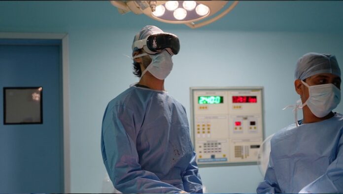 BiovoiceNews's tweet photo. HEALTH-TECH: @PristynCare performed the world’s first ACL reconstruction surgery using the Apple Vision Pro, led by renowned ACL expert Dr Manu Bora.

Click to read: https://t.co/qQNSAQiHvC via #BiovoiceNews

#ACL #reconstructionsurgery #surgery #AppleProVision #healthtech https://t.co/2dHmLt4evL