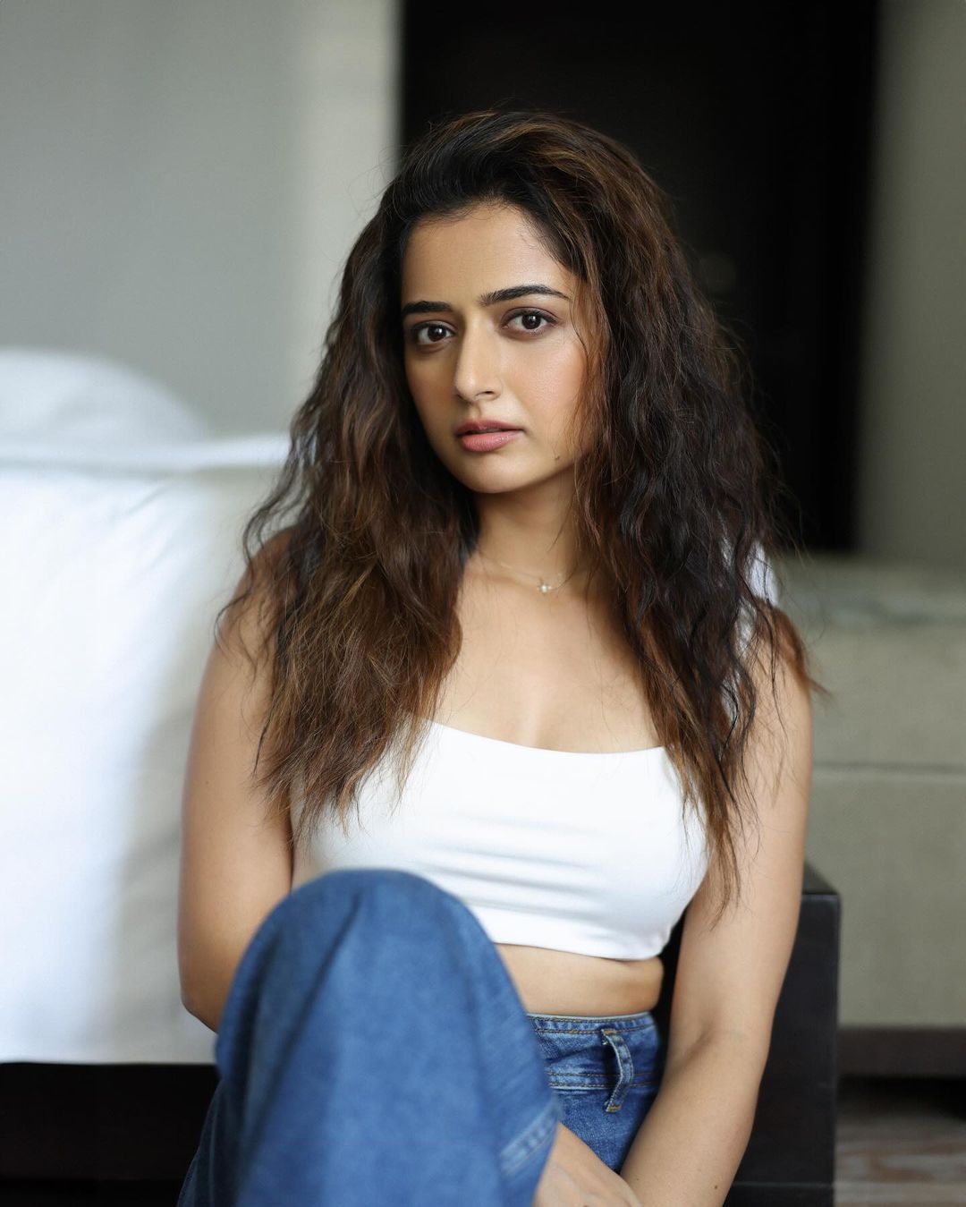 GTZKqAka0AAG8Ek?format=jpg&name=large