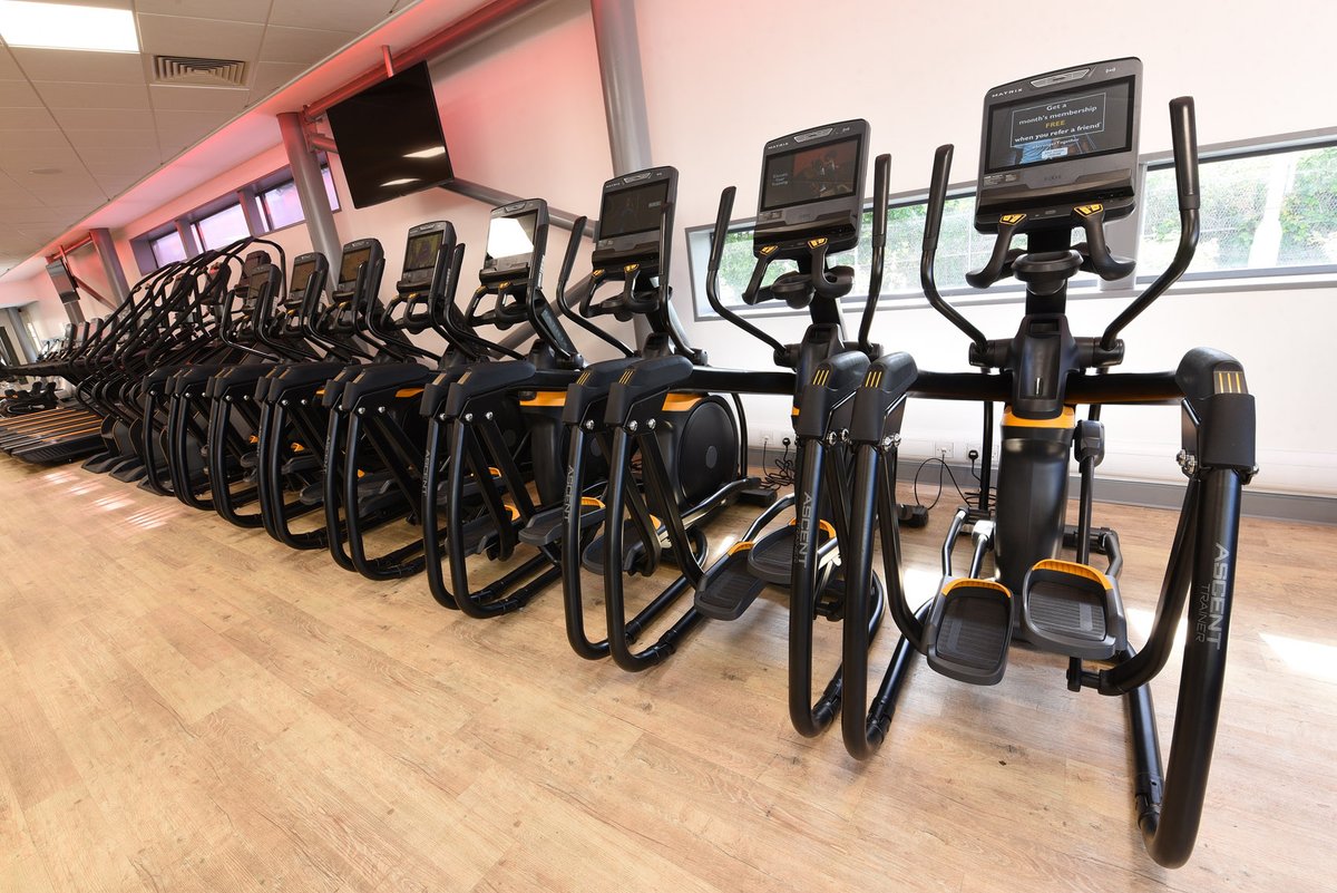 HULLwhatson's tweet image. These popular East Yorkshire gyms are doing a fantastic membership offer this summer. Get 3 months of Premier or Crew membership for just £72 with no tie-ins, joining fees, or direct debit sign-ups! 😮

See our website 👇hullwhatson.com/offers/3-month…

#ShapeUpForSummer