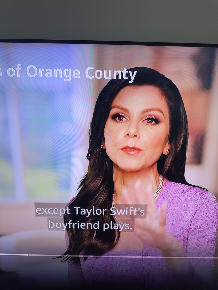 ellul_kate's tweet photo. This is the most I've ever been able to relate to Heather Dubrow #RHOC #bravo https://t.co/WMbCqKvEnZ