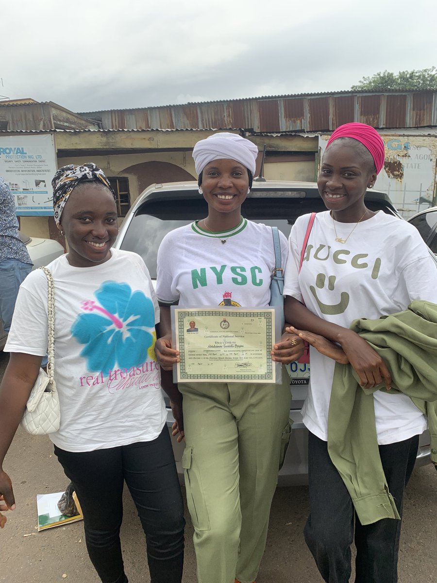 Delight472's tweet photo. Twelve months of growth, resilience, and unforgettable memories. 🎓🇳🇬
Alhamdullilah
#NYSC
#Newchapter
#Yesteday https://t.co/6zG2BE76KZ
