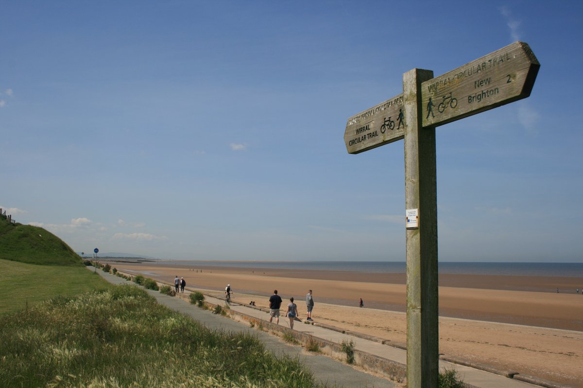 Lazy days on the Wirral #fingerpostfriday