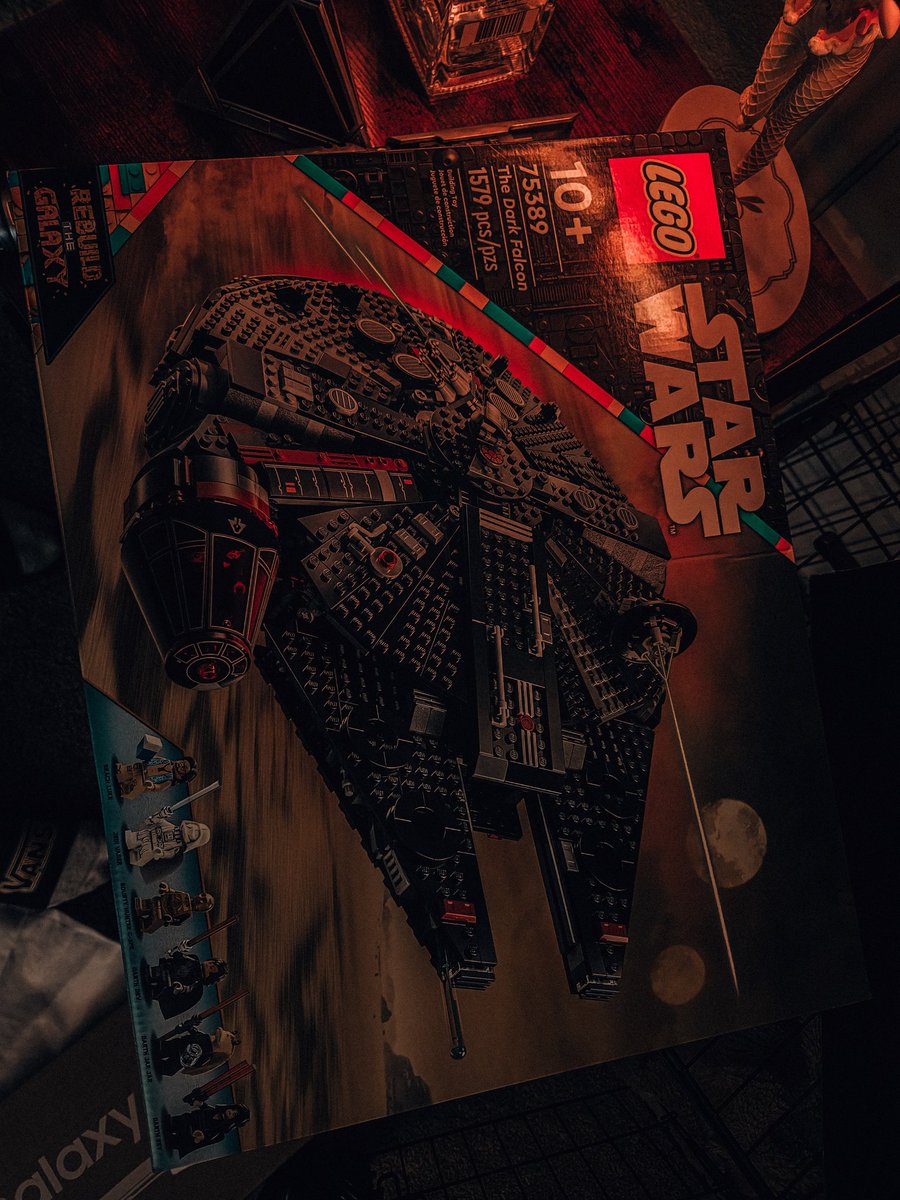 I got lucky and found the unreleased Dark Millennium Falcon Lego set a week early!!!😱 #StarWars #LEGO #MillenniumFalcon #legostarwars #darthjarjar
#sith #JEDI #jarjar #darthvader