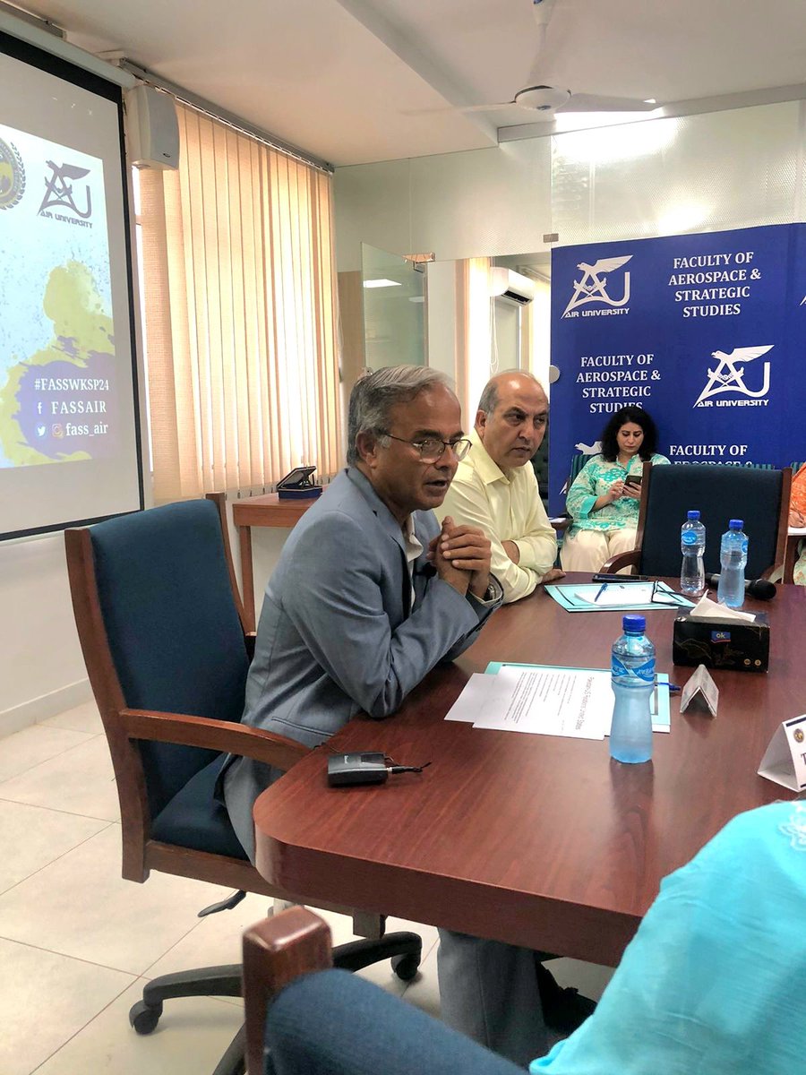 fass_air's tweet image. The special and surprise session at #FASSWKSP24 by @fass_air with 🎙️ Dr. Asad Majeed Khan (@asadmk17) on Pakistan - USA Relations. He shares his exclusive remarks to a captivated audience 📚✨ with Dean FASS Dr. @adilsultan moderating.

#islamabad #SecurityIssues

@Aiza_Azam