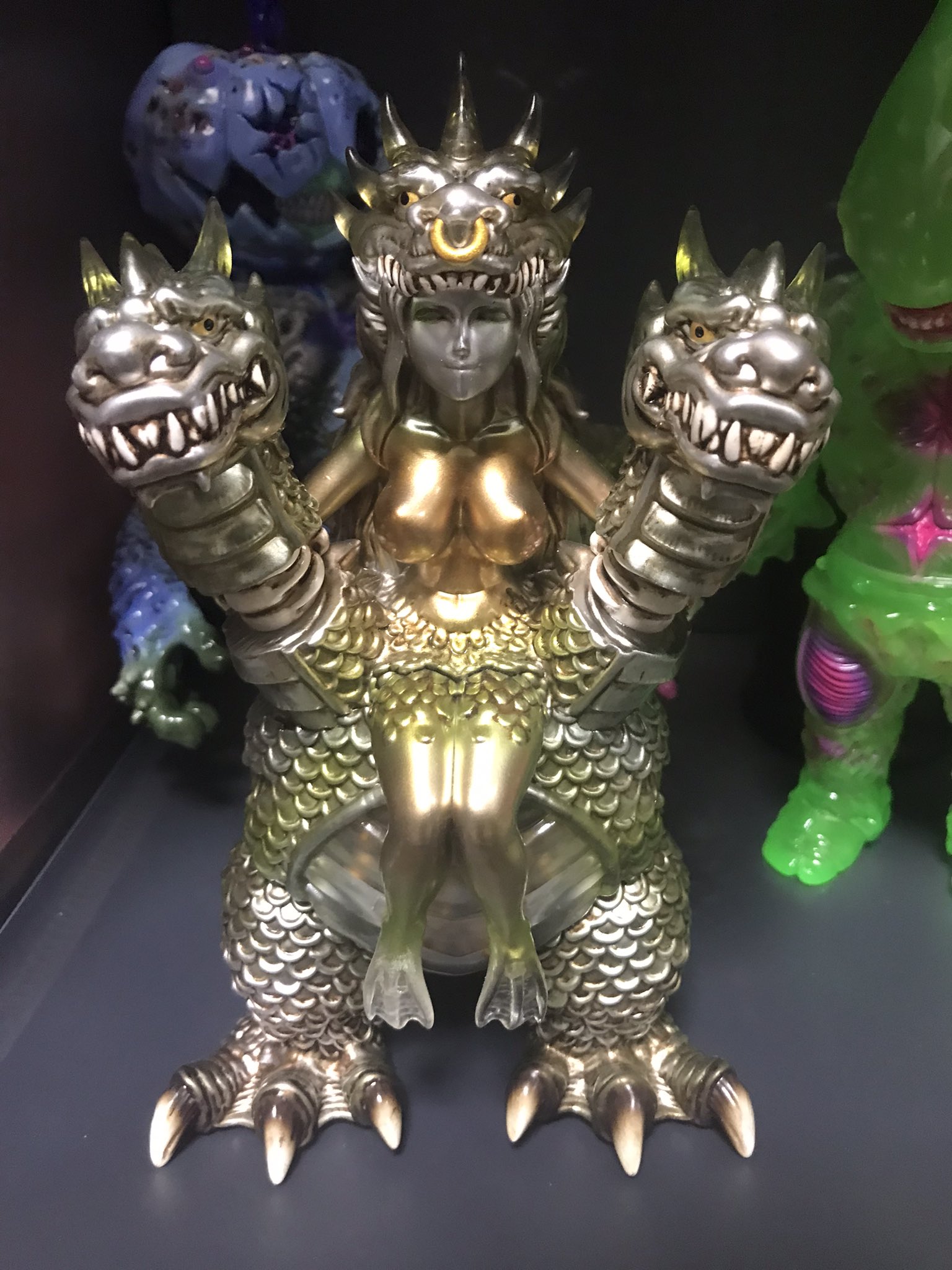 怪獣女王DRAGORA メタリックカラー TOY POPOTAMUS ソフビ 怪獣女王