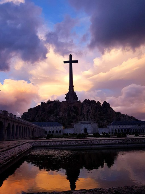 AbogadosCrist's tweet photo. ¡Defendamos juntos la cruz del Valle! ✝️ https://t.co/CzjxyJRqx9