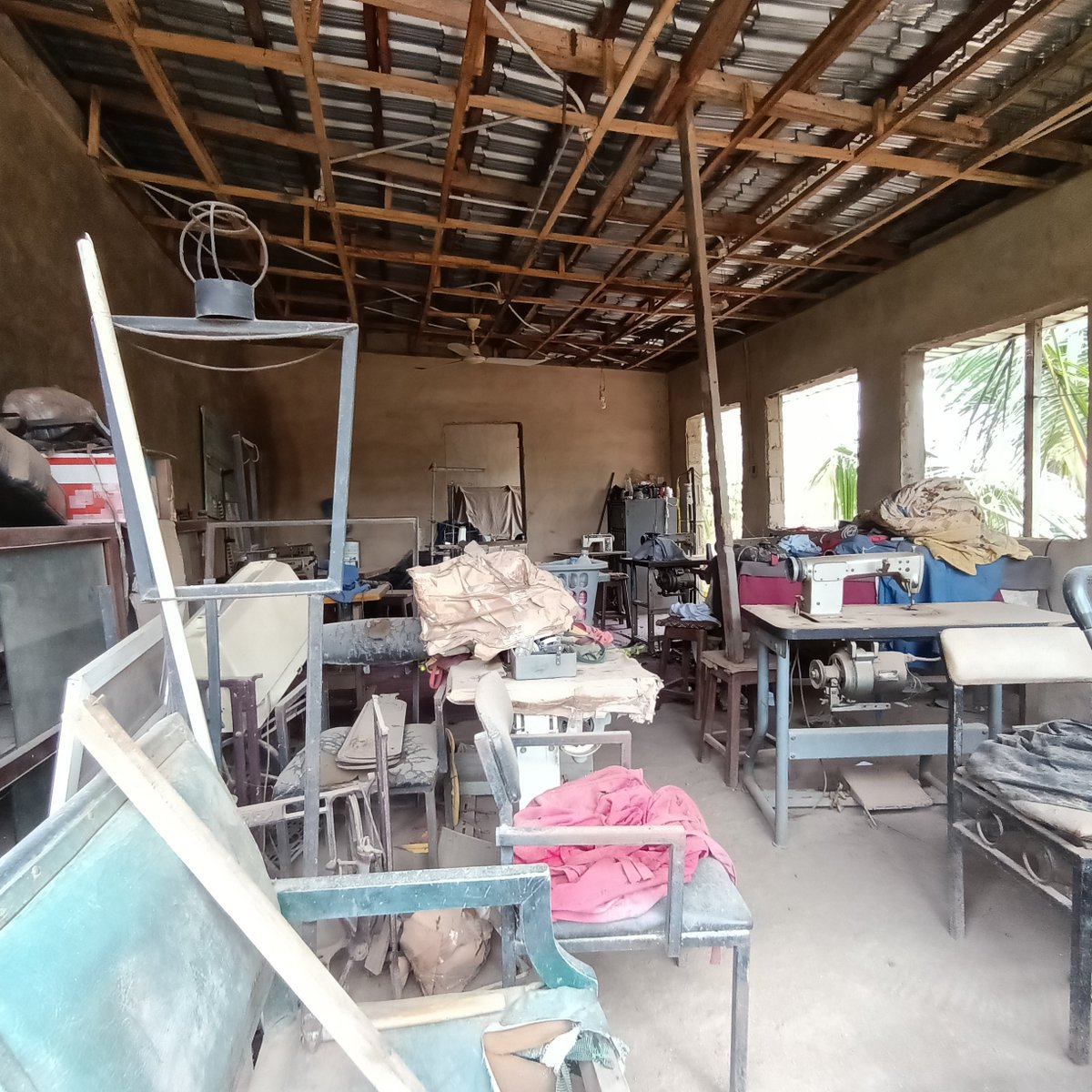 whatpropertyng's tweet image. Mini factory Lotto estate main gate Lotto Mowe 
   learn more bit.ly/3LQa5uL
   #whatproperty #factoryforrent #warehouseforlease #simawa #lotto #rccg #ogun #rccgworldwide
   #ogunstate #naija #nigeria #news #love #business #factory #warehouse