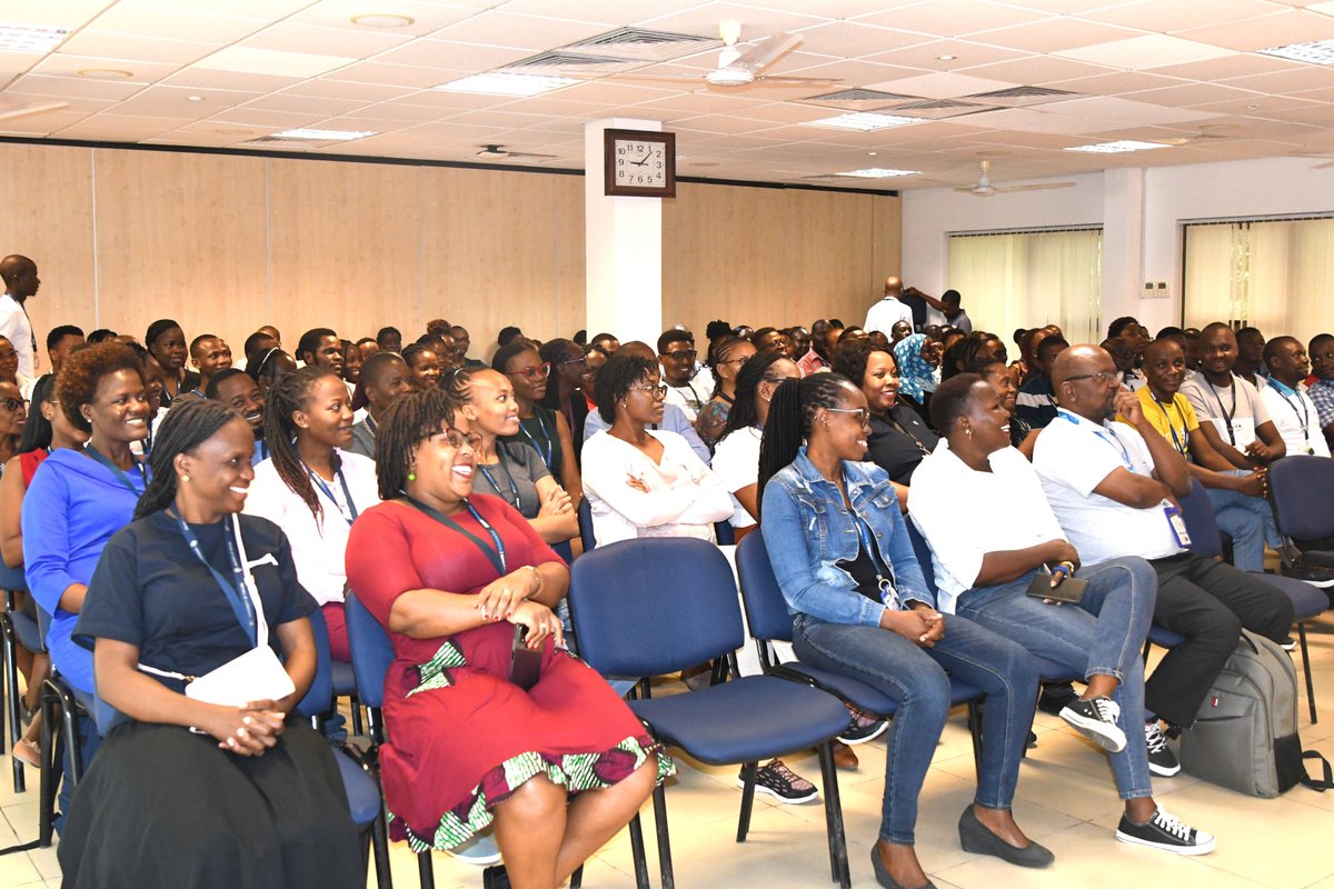 KEMRI_Wellcome's tweet photo. In keeping with our culture, today we were delighted to share the diverse activities, successes, and achievements in the month of August during our monthly #Programmenews forum. https://t.co/aBDSXC8kpt