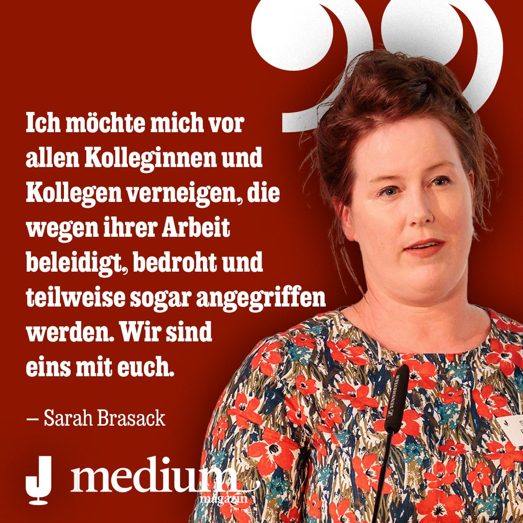 medium magazin (@mediummagazin) on Twitter photo Bei der Feier der Journalisten des Jahres wurde <a href="/ClausKleber/">Claus Kleber</a> für sein Lebenswerk ausgezeichnet. Die Laudatio von <a href="/LambyStephan/">Stephan Lamby</a> und Klebers Appell an die Branche hat <a href="/medienmagazin/">Jörg Wagner</a> aufgezeichnet. Das Video und weitere Impressionen der #jdjmm jetzt hier:
mediummagazin.de/es-braucht-chr… Bei der Feier der Journalisten des Jahres wurde <a href="/ClausKleber/">Claus Kleber</a> für sein Lebenswerk ausgezeichnet. Die Laudatio von <a href="/LambyStephan/">Stephan Lamby</a> und Klebers Appell an die Branche hat <a href="/medienmagazin/">Jörg Wagner</a> aufgezeichnet. Das Video und weitere Impressionen der #jdjmm jetzt hier:
mediummagazin.de/es-braucht-chr…