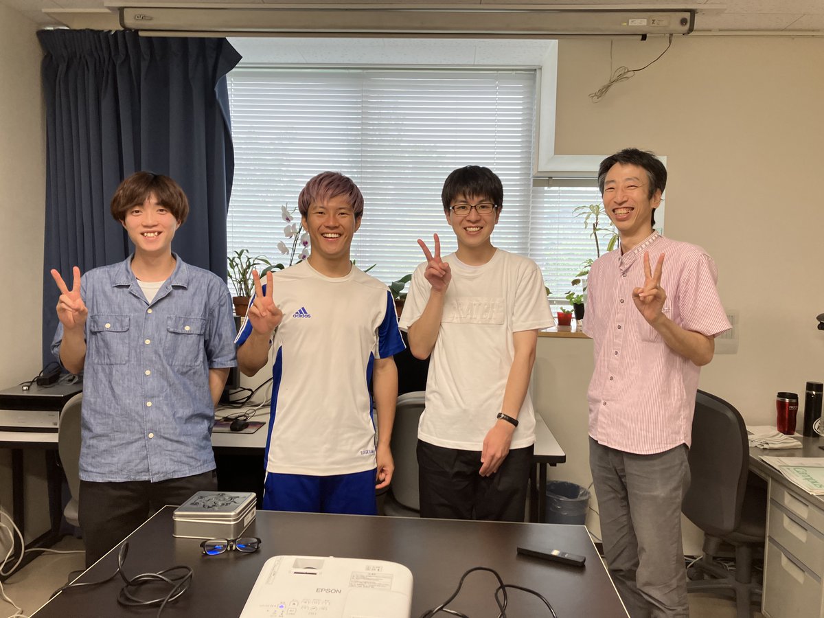 3M学生さん3人の4週間にわたる研究室配属が終わりました。私の厳しい指導にも負けず、よく頑張りましたwこの4週間の経験が少しでも皆んなの今後に生きれば嬉しいなと思います😄