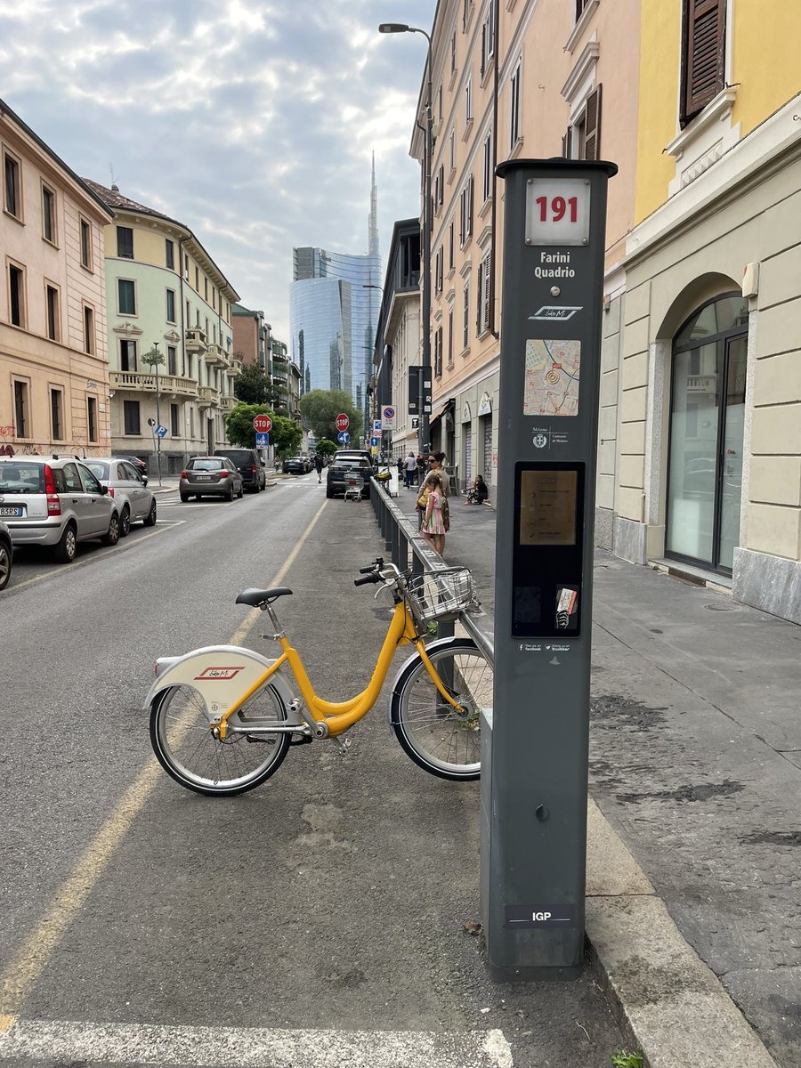 gianpaoloracca's tweet photo. .@BikeMi continua la penuria di biciclette. É davvero difficile usare il servizio ultimamente https://t.co/JKWoUjoldS