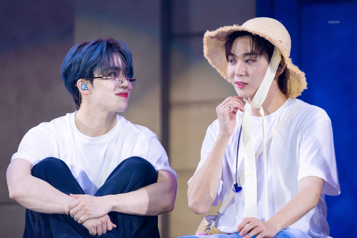 SUNDAYCOUPS_'s tweet photo. 240724 세븐틴 캐럿랜드 HQ

승승이들 귀여워‼️

#승철 #에스쿱스 #쿱스 #세븐틴 #scoups #seventeen #승관 https://t.co/v5HIb7Um20