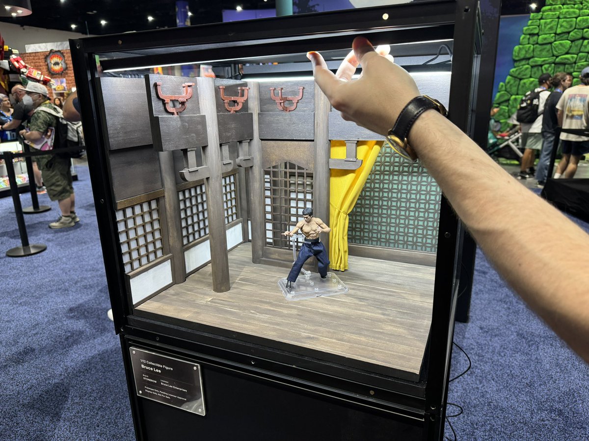 OilersWorkshop's tweet photo. My work Currently on display in the INART collectibles display inside the @ToynamiWorld booth at #sdcc2024 https://t.co/j9TaQq1hDi