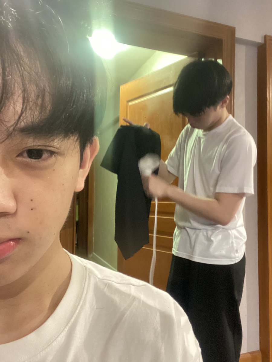 <a href="/ashmisser/">seveneleven</a> <a href="/jcdacillo______/">AJAA JC?</a> ayan iniisteam nia ang aming damit for mv habang nag grwm aq kse aq una itatake.