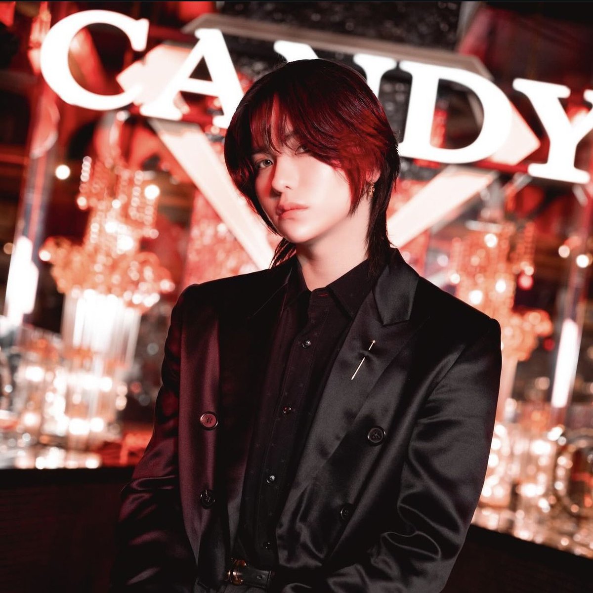 yaou_host_scout's tweet photo. 【CANDYに移籍した億超の有名ホスト4選】

👑年間2億・3年連続1億6000万Player👑
・湊 叶迴（みなと　かなえ）

⚫️ 年間1億7000万Player ⚫️
・職人　徳川直続（とくがわ　なおつづ）

🍃年間1億3000万Player 🍃
・慶次（肝臓国宝）

⚡️年間1億Player ⚡️
・天音奏音（あまね　りずむ） https://t.co/SiOdbJUoOP