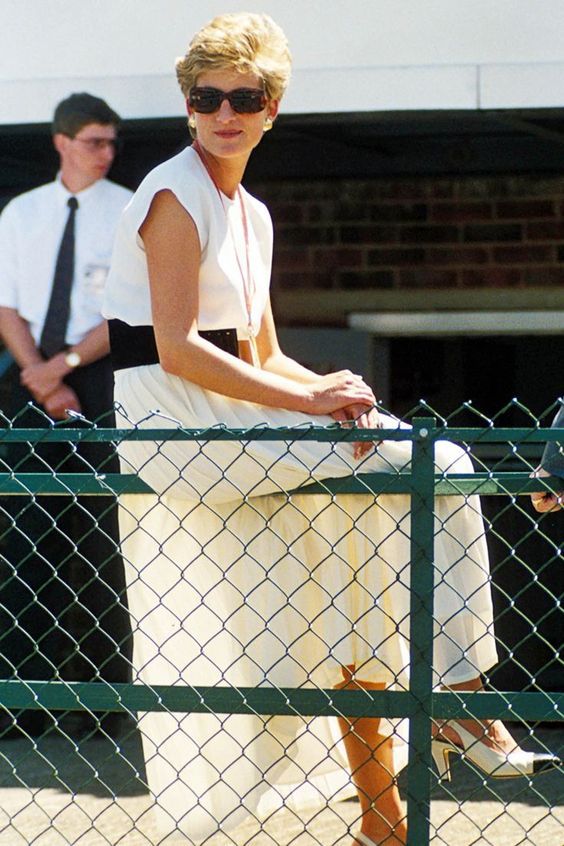 RobGlen1978's tweet image. I have to say after seeing #TabloidsOnTrial , #PrincessDiana  had STAR power in a way that the current  #PrincessofWales  will NEVER have. She is great , but Diana rules the #RoyalFamily to this day. Even her memory eclipses them all in 2024. That will increase in time