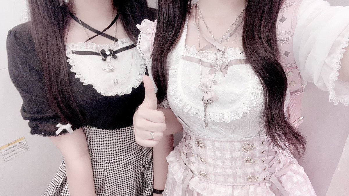 ちよ (@llouolp) on Twitter photo 