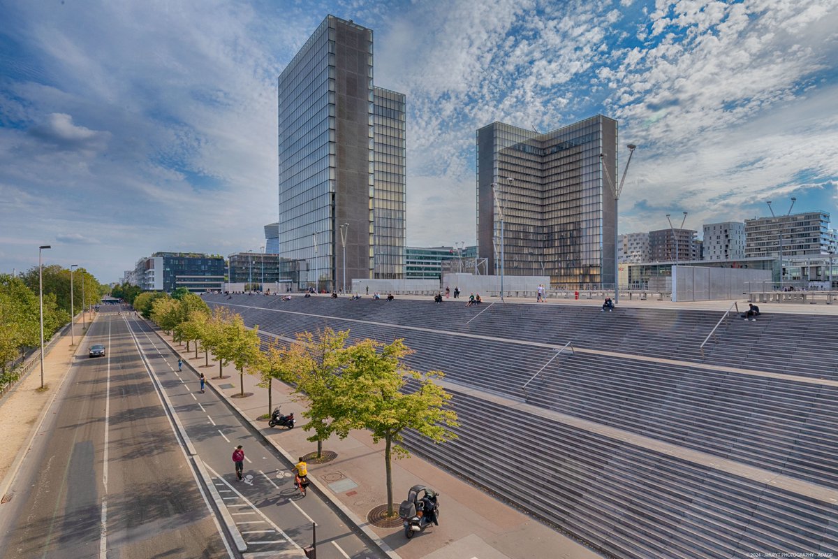 jmlpyt's tweet photo. La Bibliothèque nationale de France
Canon EOS 5D Mark IV
#Paris #visitParis #visitFrance #regionparis #france #jmlpyt #photography #photographer #gettyimagescontributor #canonphotography #canonFrance https://t.co/727EWL83dz