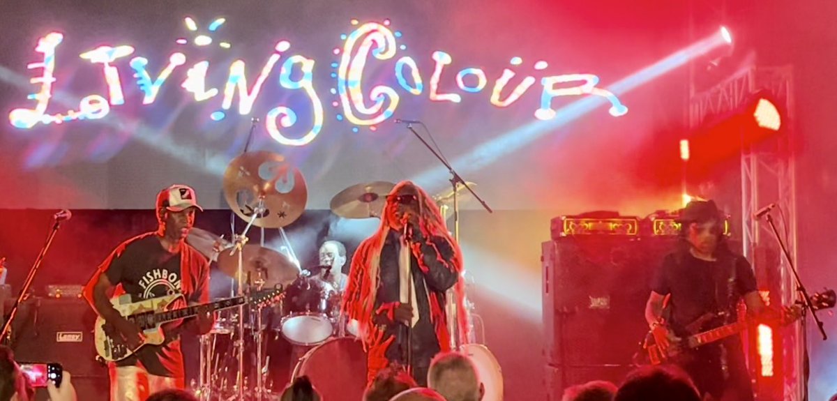 DimitriGadotti's tweet photo. Legends! @LivingColour https://t.co/tLe5eYTVxA