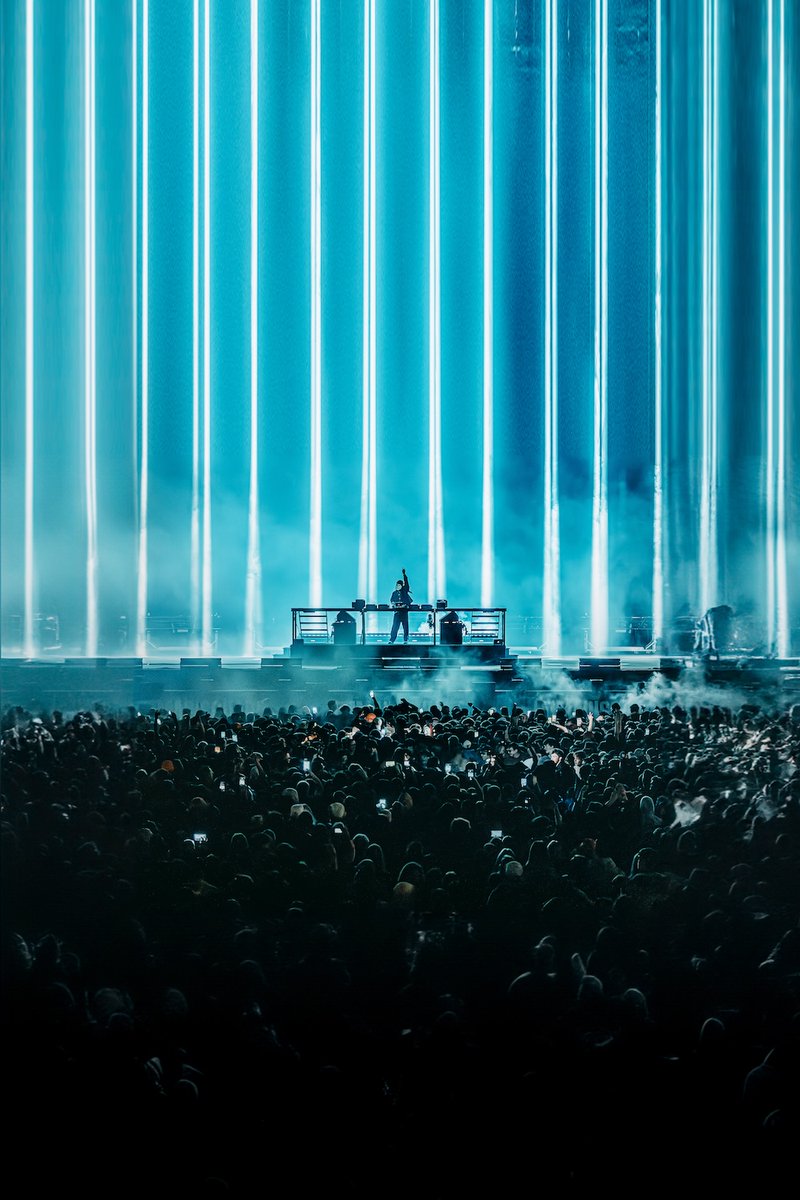 MDG CHATmosphere with… Emile Chauvin, laser manufacturer, designer and operator.
Read the full story here: bit.ly/MDG_PR_2024_07…
📸 Loïc, Clubbing Vision &amp; Emile Chauvin