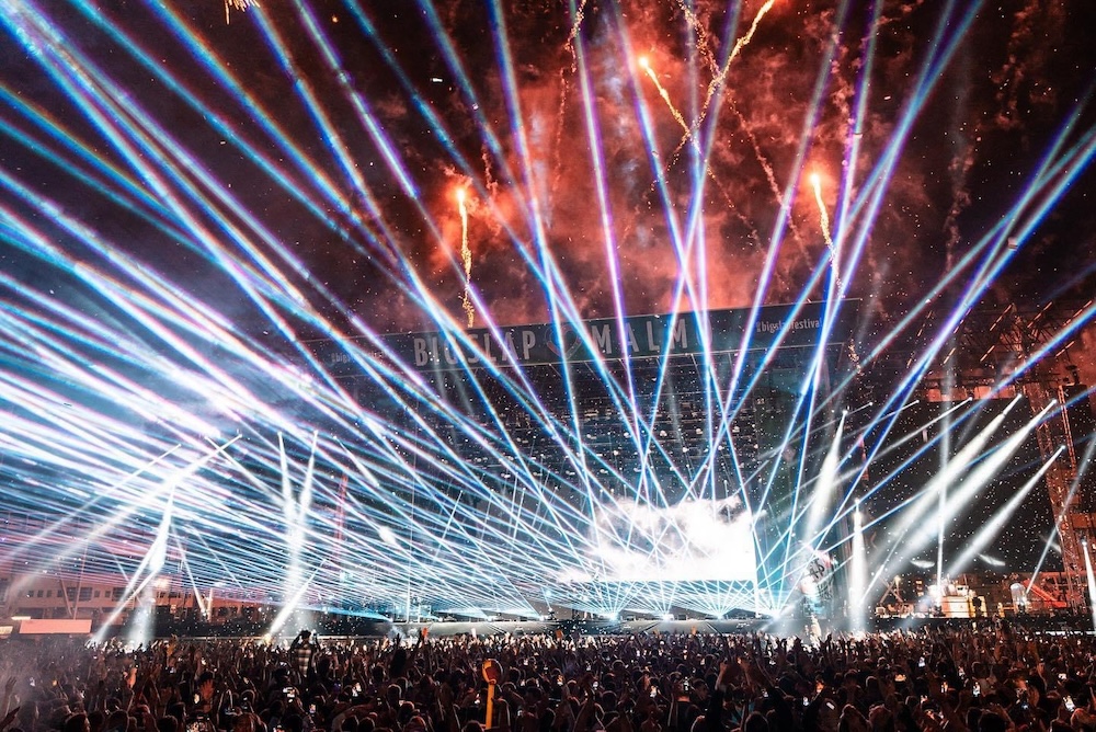 MDG Fog Generators tweet media