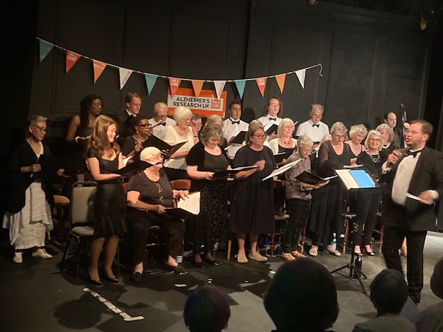 Wonderful evening last Friday <a href="/GatehouseLondon/">Upstairs At The Gatehouse</a>. <a href="/fleetsingers/">FleetSingers</a> <a href="/PhilBoxWilcox/">Phil Wilcox</a> <a href="/PGTipsytoes/">Philip Godfrey</a> <a href="/DougGrannell/">Doug Grannell</a> with Beth Burrows raising money for <a href="/AlzResearchUK/">Alzheimer's Research UK</a> in It's Showtime!