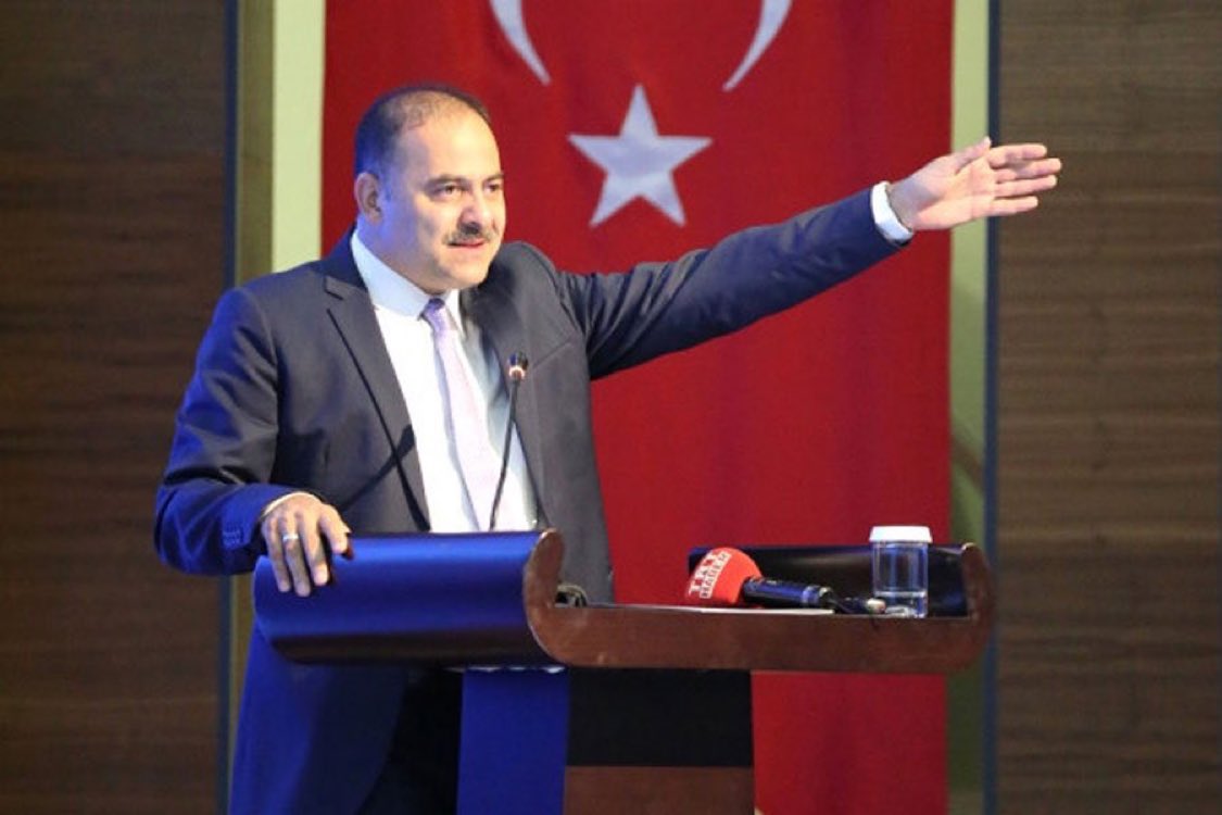 Ömer Fatih Sayan’ın verdiği bu cesur karar, sosyal medya dünyasındaki adaletsiz uygulamalara karşı bir tepki niteliği taşımaktadır.