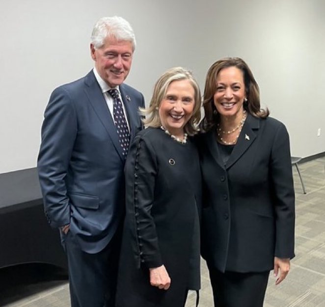 flywithkamala's tweet photo. The Clintons immediately endorsed VP Kamala Harris, and I’ll never forget that. https://t.co/dkNsXH561H