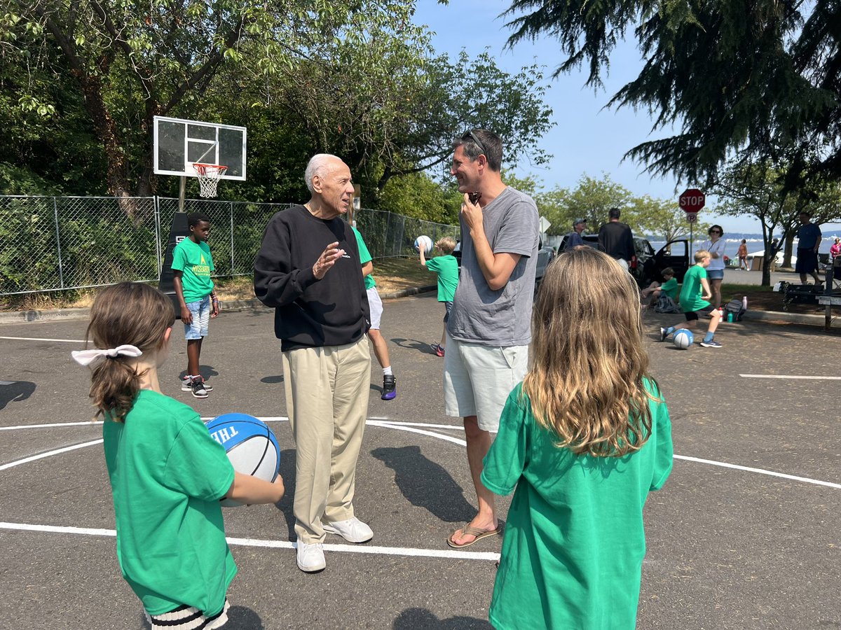 Enthusing the next generation of Sonics fans (Lenny Wilkens, not me)
