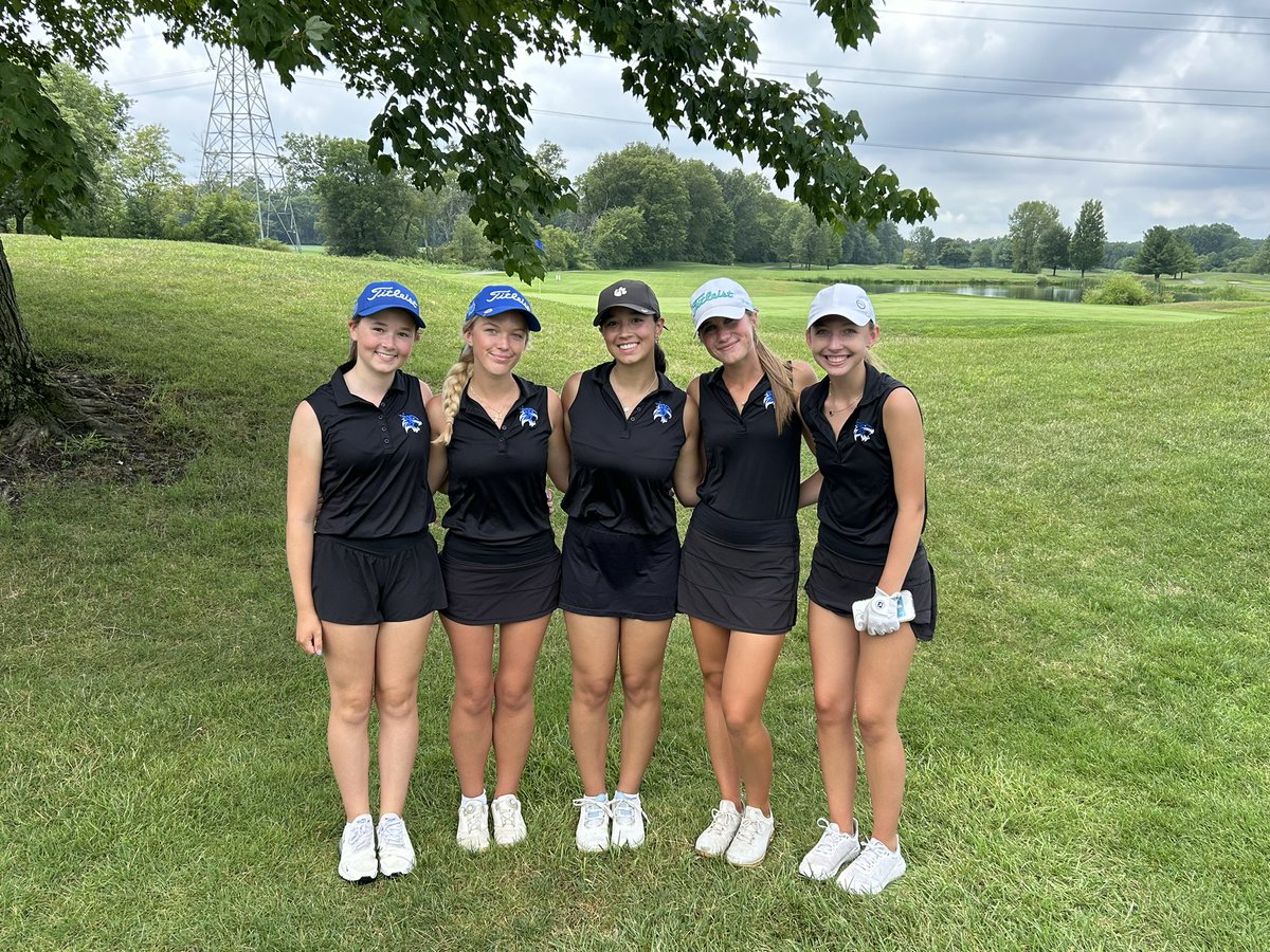 Great start to the season, going 2-0 at Royal American. Freshman Addie White led the way with a 46!