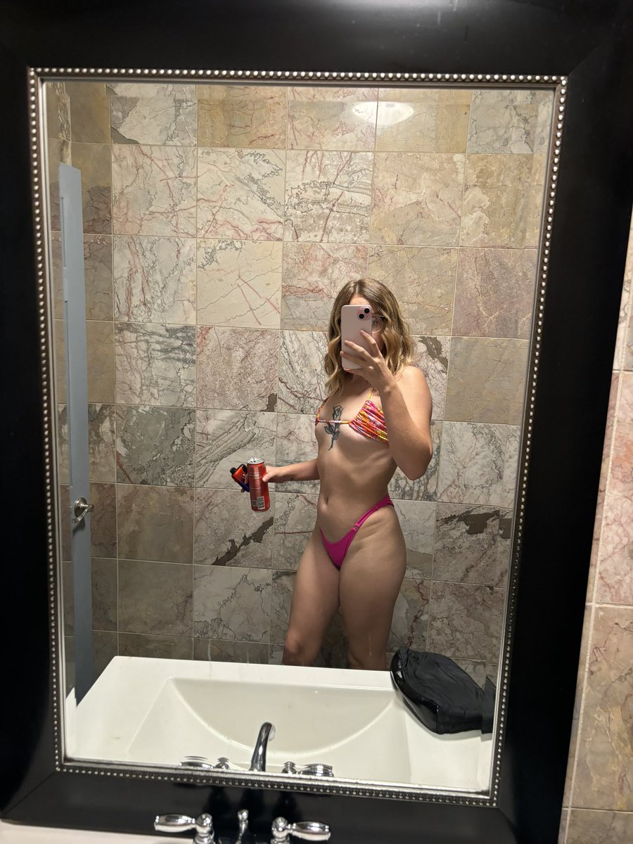 itsjcoleeed's tweet photo. ๐ Georgia ๐
Letโs help me with my weekend goal of $375 .
Doing live calls and selling content.
#pawg #buyingcontent #hornygirl #goalforgoal #petite #entertainer #atl #ga #sexy #customs https://t.co/1McsAp8tuE