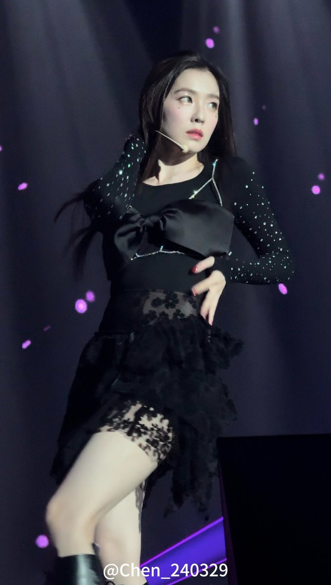 Chen_240329's tweet photo. 😭🫶🏻😭 미쳤어
#아이린
#IRENE https://t.co/GUC3bkRQyE